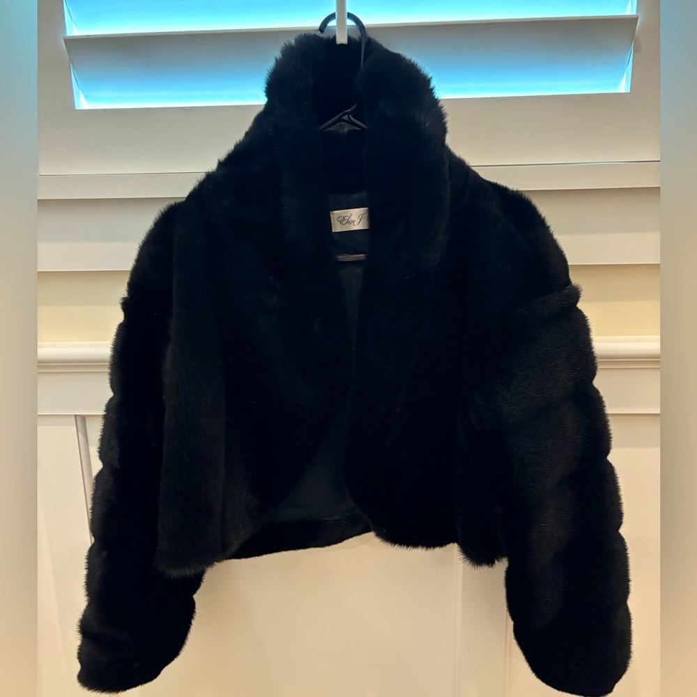 Eliza J Faux Fur Back Jacket Cropped - Size L